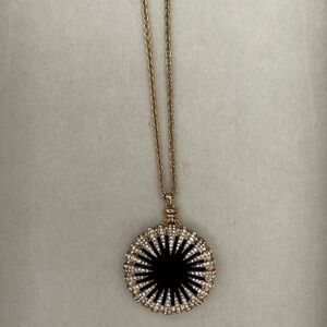 Elegant Black and Gold Pendant Necklace